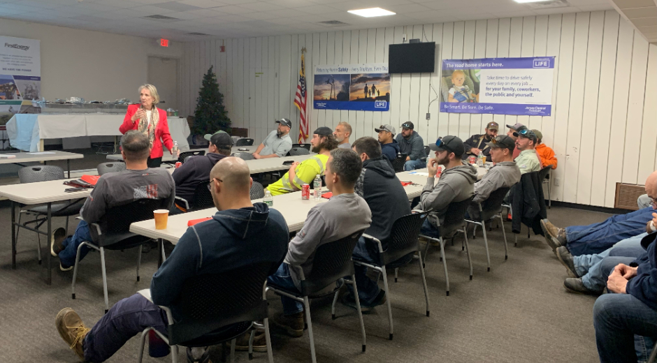 /content/dam/newsroom/images/news/CoopermanBarnabasBurnTraining2_940x520.jpg image