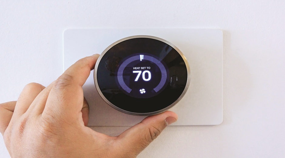 How Does a Smart Thermostat Help Save on Energy Costs? - NEC Co-op Energy