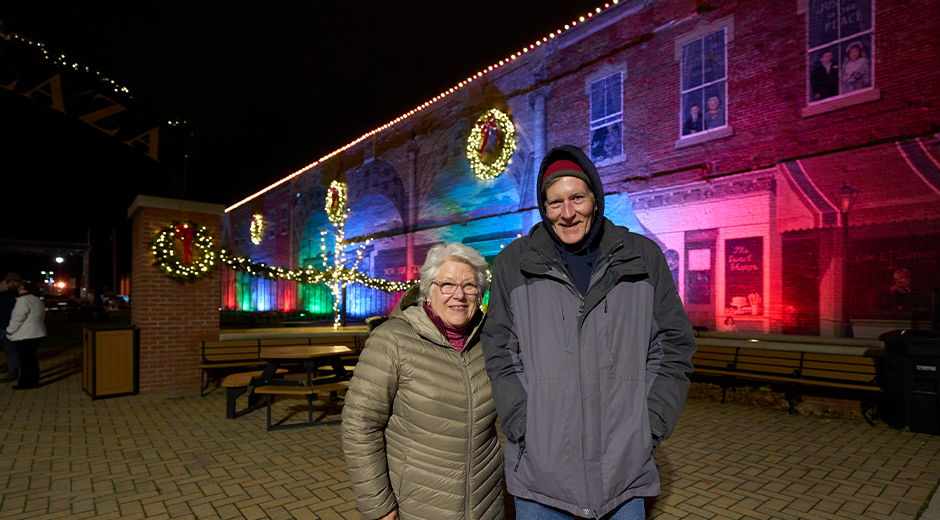 Elyria Light Up Holiday Smiles Photo