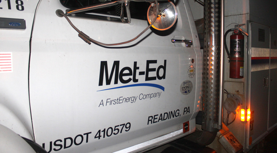 Met-Ed Line Truck