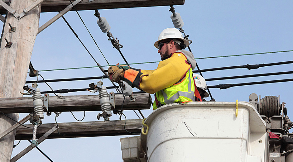 Storm Lineman